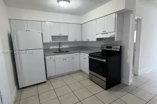 6901 Thomas St, Hollywood, FL 33024 - Photo 10