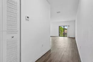 15540 SW 136th St, Miami, FL 33196 - Photo 4