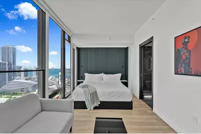 20 NE 11th St #3105, Miami, FL 33132 - Photo 2
