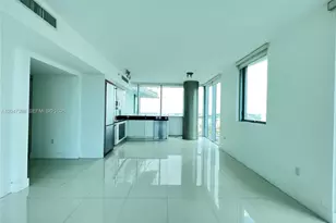 92 SW 3rd St, Miami, FL 33130 - Photo 2