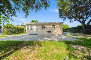 5800 Taylor St, Hollywood, FL 33021 - Photo 2