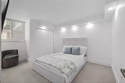 2457 Collins Ave #201, Miami Beach, FL 33140 - Photo 16