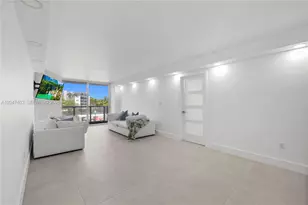 2457 Collins Ave, Miami Beach, FL 33140 - Photo 14
