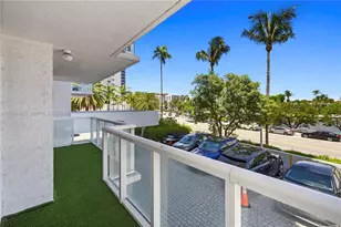 2457 Collins Ave, Miami Beach, FL 33140 - Photo 12