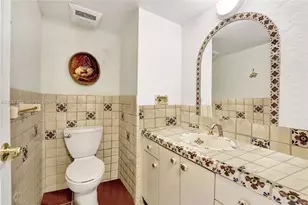 1201 S Ocean Dr, Hollywood, FL 33019 - Photo 48