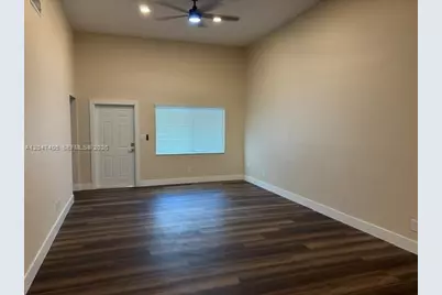 206 NE 1st Ct #1 South, Dania Beach, FL 33004 - Photo 4