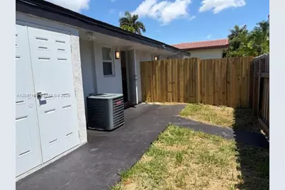 206 NE 1st Ct #1 South, Dania Beach, FL 33004 - Photo 16