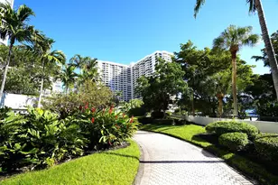 600 Three Islands Boulevard, Hallandale Beach, FL 33009 - Photo 22
