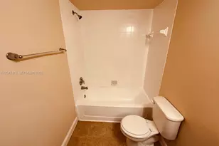7630 Westwood Dr, Tamarac, FL 33321 - Photo 6