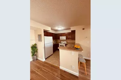 7630 Westwood Dr #305, Tamarac, FL 33321 - Photo 4