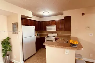 7630 Westwood Dr, Tamarac, FL 33321 - Photo 4