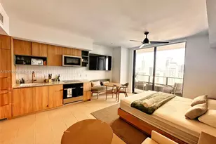 159 NE 6th St, Miami, FL 33132 - Photo 2