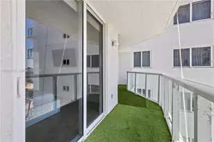 2457 Collins Ave, Miami Beach, FL 33140 - Photo 16