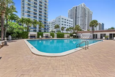 2457 Collins Ave #406, Miami Beach, FL 33140 - Photo 18