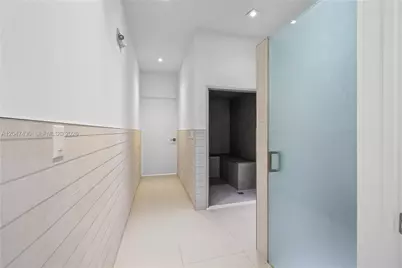 2457 Collins Ave #406, Miami Beach, FL 33140 - Photo 22