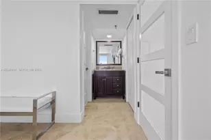 2457 Collins Ave, Miami Beach, FL 33140 - Photo 8
