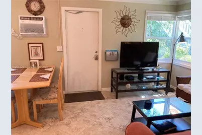 3230 NE 13th St #2, Pompano Beach, FL 33062 - Photo 8