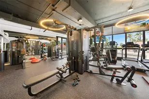 2555 Collins Ave, Miami Beach, FL 33140 - Photo 36