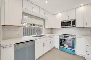 1361 Springside Dr, Weston, FL 33326 - Photo 16