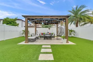 3538 W 108th St, Hialeah, FL 33018 - Photo 24