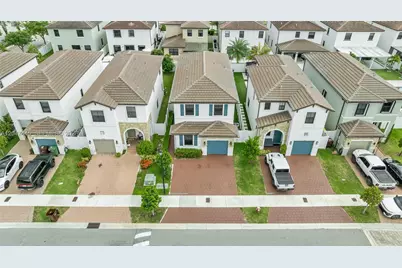 3538 W 108th St #0, Hialeah, FL 33018 - Photo 2