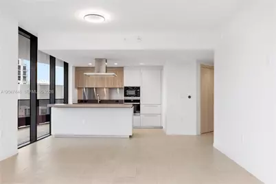 1000 Brickell Plz #4015, Miami, FL 33131 - Photo 22