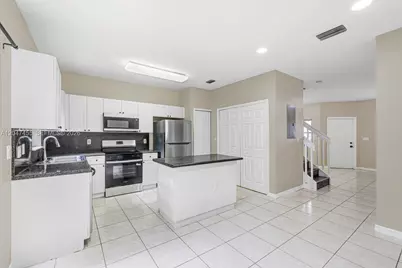 2943 SE 15th Ter, Homestead, FL 33035 - Photo 12