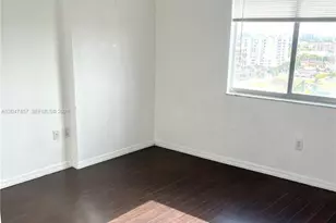 36 NW 6th Ave, Miami, FL 33128 - Photo 2