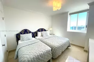 4775 Collins Ave, Miami Beach, FL 33140 - Photo 16