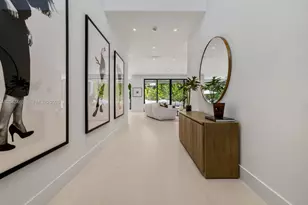 1051 NE 2nd Terrace, Boca Raton, FL 33432 - Photo 10