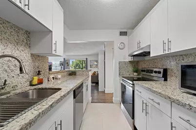 10381 N Kendall Dr #M8, Miami, FL 33176 - Photo 10