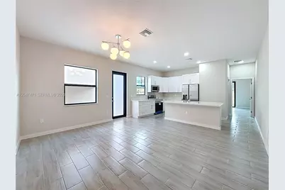402 NW 41st St #402, Oakland Park, FL 33309 - Photo 4