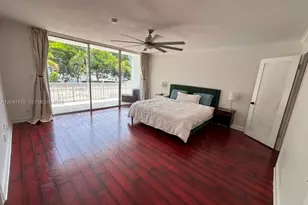 926 NE 27th Ave, Hallandale Beach, FL 33009 - Photo 10