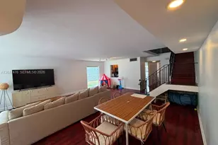 926 NE 27th Ave, Hallandale Beach, FL 33009 - Photo 4