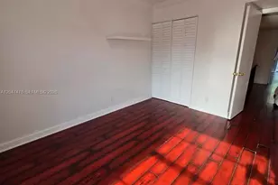 926 NE 27th Ave, Hallandale Beach, FL 33009 - Photo 18