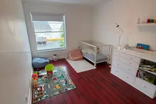 926 NE 27th Ave, Hallandale Beach, FL 33009 - Photo 18