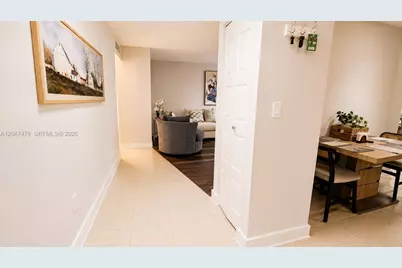 6655 W Broward Blvd #206, Plantation, FL 33317 - Photo 4
