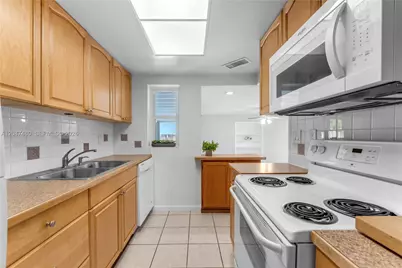 6130 SW 47th St, Miami, FL 33155 - Photo 10
