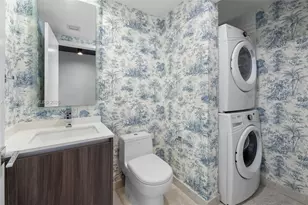488 NE 18th St, Miami, FL 33132 - Photo 22