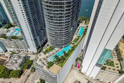 488 NE 18th St #4900, Miami, FL 33132 - Photo 48