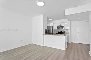 1155 Brickell Bay Dr, Miami, FL 33131 - Photo 12