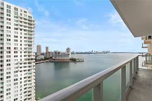 1155 Brickell Bay Dr, Miami, FL 33131 - Photo 2
