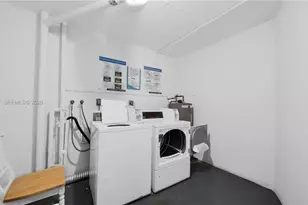 1101 NE 191st St, Miami, FL 33179 - Photo 22