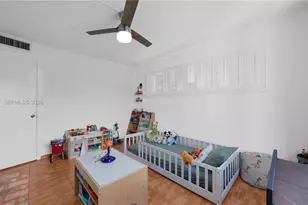 1101 NE 191st St, Miami, FL 33179 - Photo 12