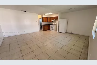 978 SW 10th Dr #21, Pompano Beach, FL 33060 - Photo 6