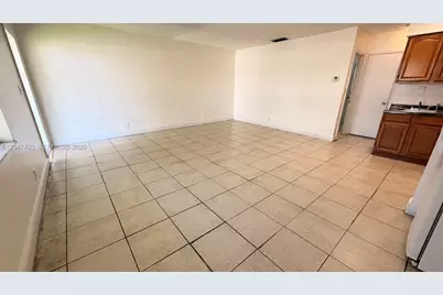 978 SW 10th Dr #21, Pompano Beach, FL 33060 - Photo 8