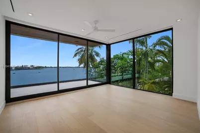 9720 W Broadview Dr, Bay Harbor Islands, FL 33154 - Photo 42