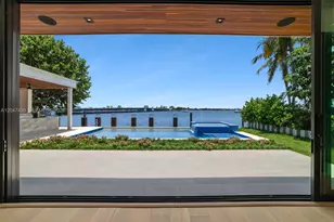 9720 W Broadview Dr, Bay Harbor Islands, FL 33154 - Photo 4