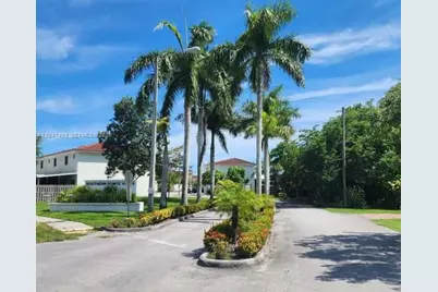 210 SW 3rd Ct, Florida City, FL 33034 - Photo 22