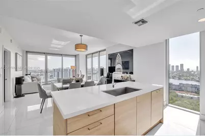 16385 Biscayne Blvd #2707, North Miami Beach, FL 33160 - Photo 12